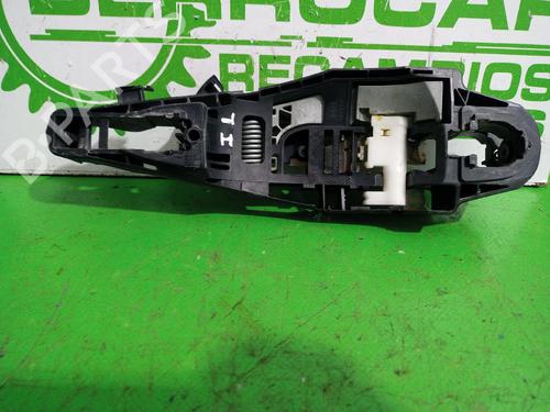 rear-left-exterior-door-handle-citroen-c4-i-lc_-2004-2005-2006-2007-2008-2009-2010-2011-2012-2013-2014-31675416 main image