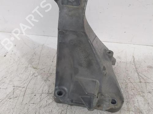 Used Engine mount BMW 1 (E87) 120 d (177 hp) 31565681