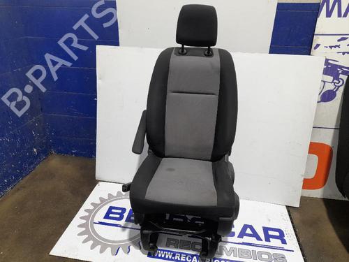 Used Left front seat PEUGEOT EXPERT Van (V_) 1.6 BlueHDi 95 (95 hp) 31541561