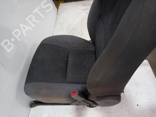 Right front seat TOYOTA RAV 4 V (_A5_, _H5_) 2.0 VVTi (MXAA52) | BP31556675C16