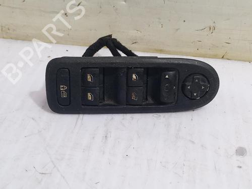 Used Left front window switch PEUGEOT 508 I (8D_) 2.0 HDi (163 hp) 31560757