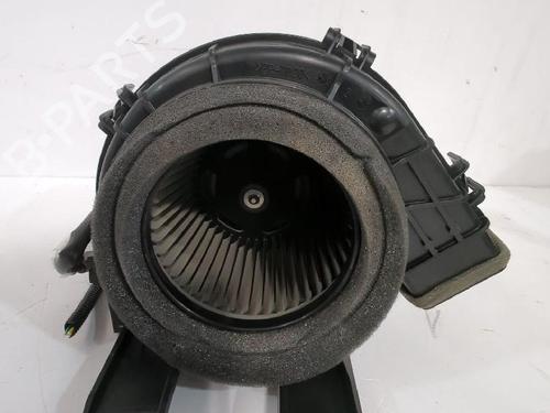 Used Heater blower motor TOYOTA COROLLA Estate (_E21_) 1.8 Hybrid (ZWE211W) (122 hp) 31563017