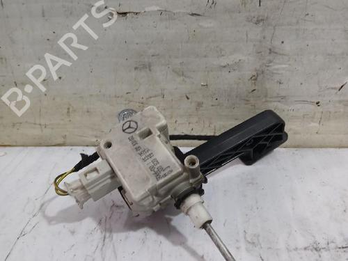Used Fuel door actuator MERCEDES-BENZ CLK (C209) CLK 240 (209.361) (170 hp) 31564359