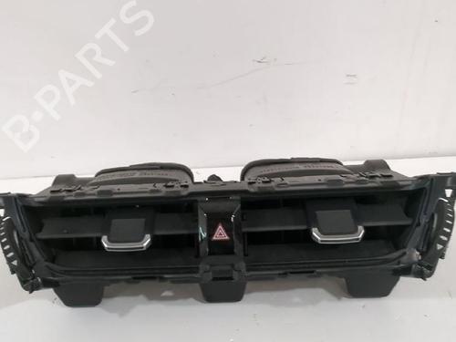 Used Air vent TOYOTA COROLLA Estate (_E21_) 1.8 Hybrid (ZWE211W) (122 hp) 31562999