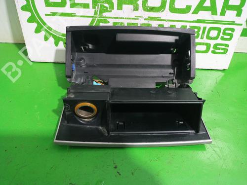 Used Ashtray PEUGEOT 407 SW (6E_, 6D_) 2.0 (136 hp) 31548402