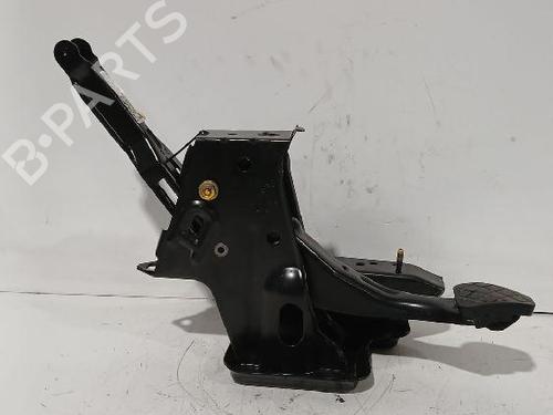 Used Break pedal VW POLO IV Saloon (9N2, 9N4) 1.9 TDI (101 hp) 32464162