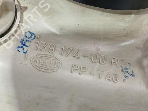 Right headlight VW GOLF V (1K1) 2.0 FSI | BP32463089C29