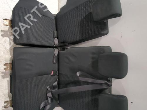 Sedile posteriore Sedile posteriore SUZUKI SWIFT III (MZ, EZ) 1.3 (RS413, ZC11S) (92 hp) 36007695 36007695