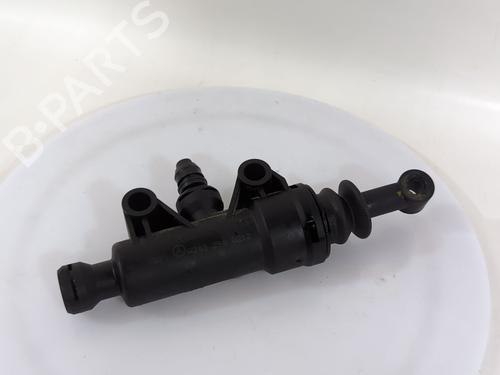 Used Clutch slave cylinder Clutch slave cylinder 38868533 38868533