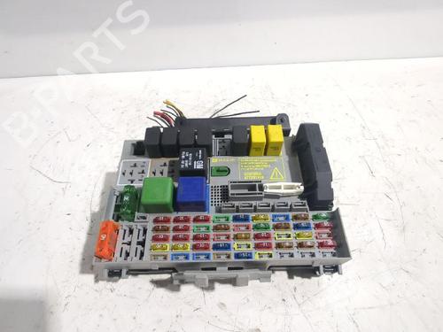 Used Fuse box Fuse box OPEL ZAFIRA A MPV (T98) 2.0 DTI 16V (F75) (101 hp) 32463937 32463937