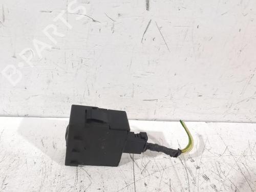 Used Headlight switch Headlight switch CITROËN BERLINGO / BERLINGO FIRST MPV (MF_, GJK_, GFK_) 2.0 HDI 90 (MFRHY) (90 hp) 33163529 33163529