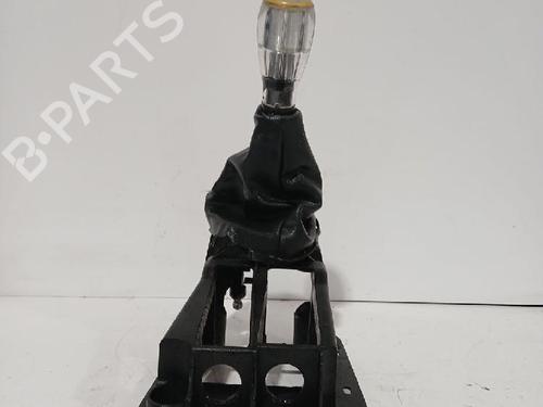 Used Gear lever CITROËN C3 II (SC_) 1.4 HDi 70 (SC8HZC, SC8HR0, SC8HP4) (68 hp) 32463762