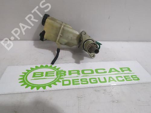 Used Brake master cylinder Brake master cylinder PEUGEOT 407 (6D_) 1.6 HDi 110 (6D9HZC, 6D9HYC) (109 hp) 31568479 31568479