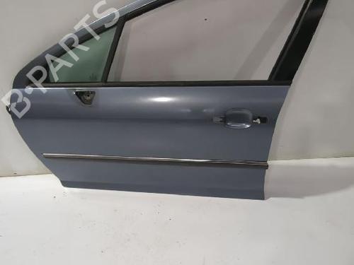 Used Left front door Left front door PEUGEOT 407 (6D_) 1.6 HDi 110 (6D9HZC, 6D9HYC) (109 hp) 32462440 32462440