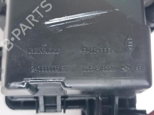 Fuse box RENAULT MEGANE III Hatchback (BZ0/1_, B3_) 1.2 TCe (BZ2B, BZ11) | BP31558239E1 - Image 2