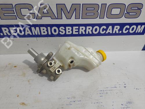 Used Brake master cylinder FIAT DOBLO Cargo (263_) 1.3 D Multijet (263WXU1A, 263ZXU1A, 263WYB1A, 263ZYB1A) (95 hp) 31541630