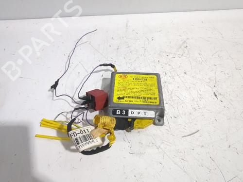 Used ECU airbags KIA RIO I Saloon (DC_) 1.3 (75 hp) 32463883