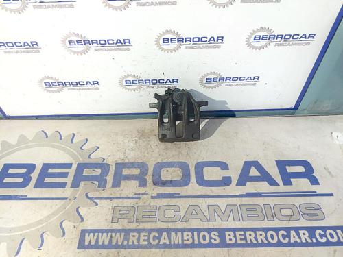 Used Right front brake caliper PEUGEOT 406 (8B) [1995-2005]  31678329