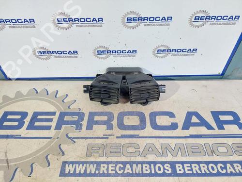 Used Air vent MERCEDES-BENZ A-CLASS (W168) A 140 (168.031, 168.131) (82 hp) 31569632