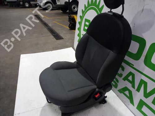 Right front seat FIAT 500 C (312_) 1.3 D Multijet (312CXE1A, 312AXE1A) | BP31551766C16