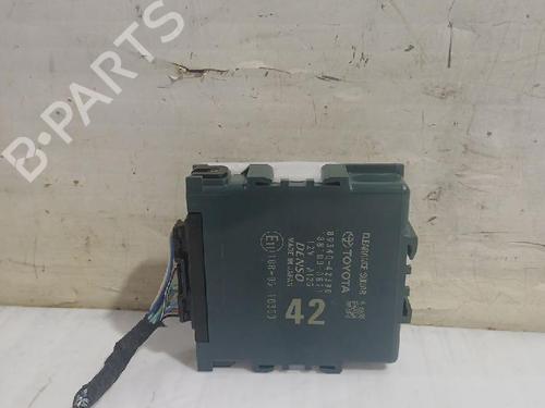 Used Electronic module TOYOTA RAV 4 V (_A5_, _H5_) 2.0 (MXAA52) (175 hp) 31563931