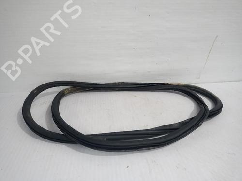Used Rubber door seal VW TOURAN (5T1) 1.6 TDI (110 hp) 31555749