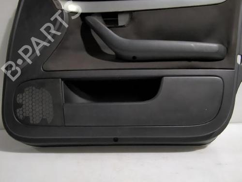 Bekleding voor rechts AUDI A4 B6 (8E2) 1.9 TDI (130 hp) 31568127
