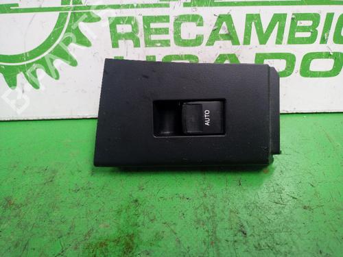 right-rear-window-switch-toyota-auris-_e18_-2012-2013-2014-2015-2016-2017-2018-2019-31547810 main image