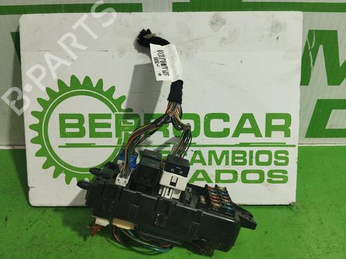 Used Fuse box VOLVO S40 I (644) 1.6 (109 hp) 31545947