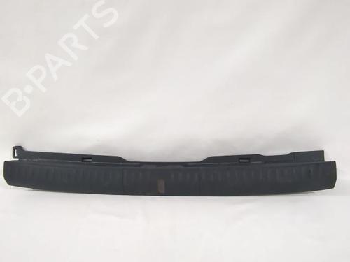 tailgate-trim-lexus-ct-zwa10_-2010-37087846 main image