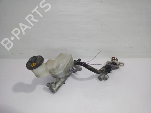 Used Brake master cylinder Brake master cylinder TOYOTA RAV 4 V (_A5_, _H5_) 2.0 VVTi (MXAA52) (150 hp) 31556785 31556785
