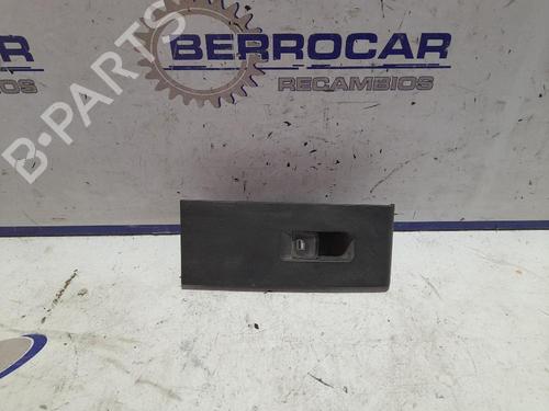 Used Right front window switch SKODA RAPID Spaceback (NH1) 1.6 TDI (90 hp) 31570585