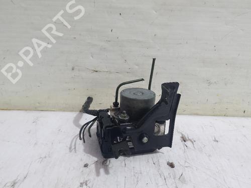 Used ABS pump NISSAN MICRA III (K12) 1.2 16V (80 hp) 31561836