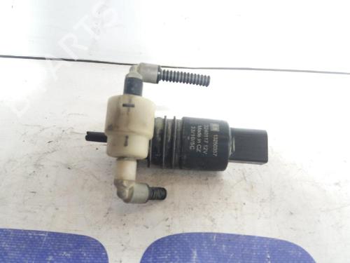 Used Washer pump OPEL CORSA C Hatchback Van (X01) 1.3 CDTI 16V (F08, W5L) (69 hp) 31569074