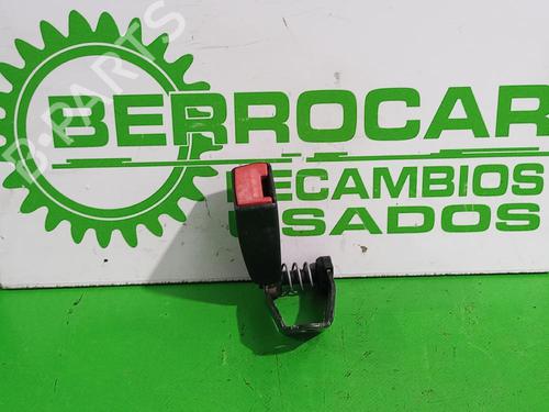 seat-buckle-bmw-x3-e83-2003-2004-2005-2006-2007-2008-2009-2010-2011-31545135 main image