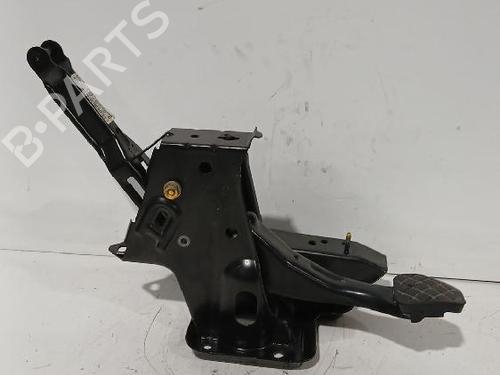 Break pedal VW POLO IV Saloon (9N2, 9N4) 1.9 TDI | BP32464162I19