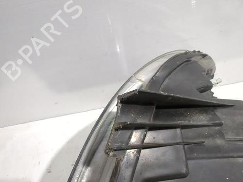 Left headlight PEUGEOT 107 (PM_, PN_) 1.4 HDi | BP32463982C28 