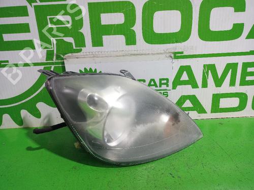 Used Right headlight FORD FIESTA V (JH_, JD_) 1.4 TDCi (68 hp) 31552938