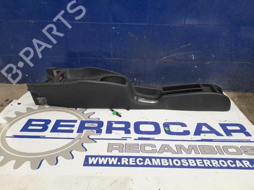 Mittelkonsole SEAT LEON (1M1) 1.9 TDI (90 hp) 31540752