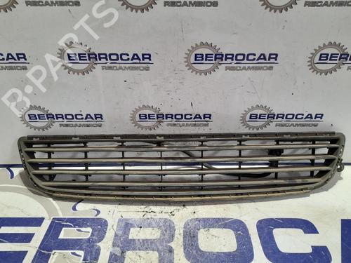 Used Grille Grille OPEL ZAFIRA / ZAFIRA FAMILY B (A05) [2005-2019] 31678733 31678733