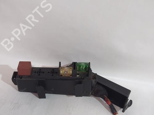 Used Fuse box Fuse box OPEL VECTRA C (Z02) 2.2 DTI 16V (F69) (125 hp) 40623102 40623102