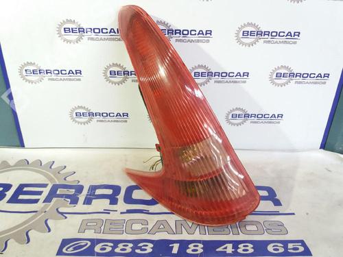 Used Left taillight PEUGEOT 206 Hatchback (2A/C) 1.9 D (69 hp) 31677714