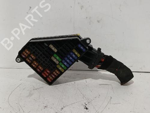 Used Fuse box Fuse box VW POLO IV Saloon (9N2, 9N4) 1.9 TDI (101 hp) 32464203 32464203