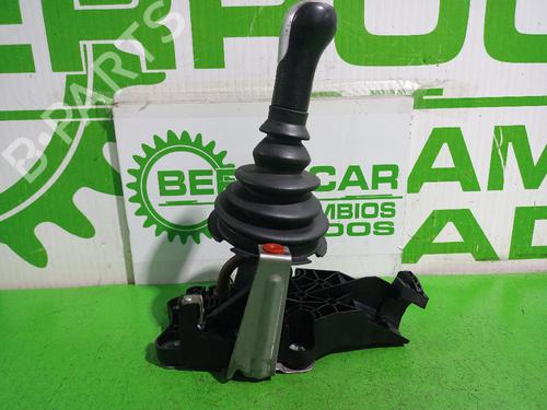 Used Gear lever Gear lever FORD FIESTA V (JH_, JD_) 1.4 TDCi (68 hp) 31550565 31550565