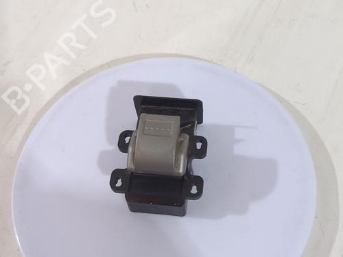 Comutador vidro trás esquerdo Comutador vidro trás esquerdo HONDA CIVIC VII Hatchback (EU, EP, EV) 1.7 CTDi (EP4, EU9) (100 hp) 39684574 39684574
