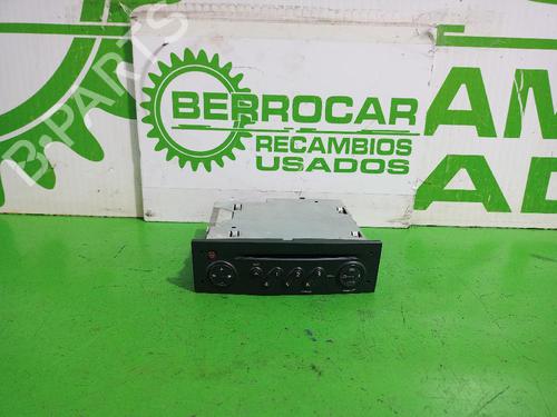 Used Radio RENAULT MEGANE II Coupé-Cabriolet (EM0/1_) 1.6 (113 hp) 31552357
