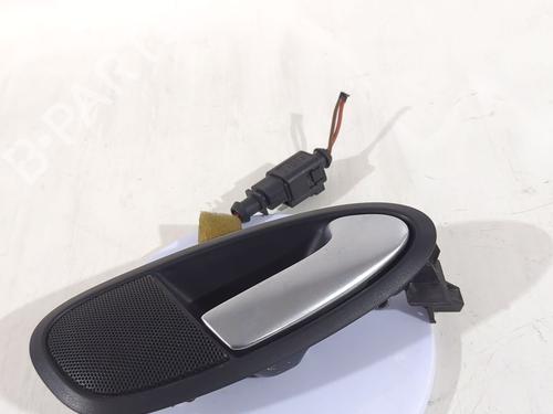 Used Front right interior door handle Front right interior door handle 39612746 39612746