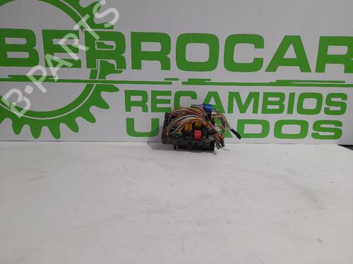 Used Fuse box Fuse box RENAULT LAGUNA II (BG0/1_) 1.6 LPG (107 hp) 31542470 31542470