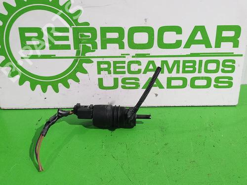 washer-pump-bmw-x3-e83-2003-2004-2005-2006-2007-2008-2009-2010-2011-31545178 main image