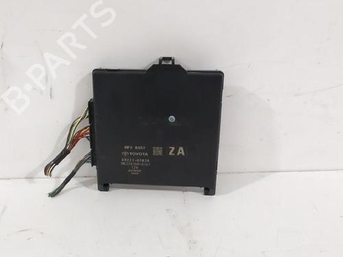 Used Electronic module Electronic module TOYOTA COROLLA Estate (_E21_) 1.8 Hybrid (ZWE211W) (122 hp) 31563009 31563009